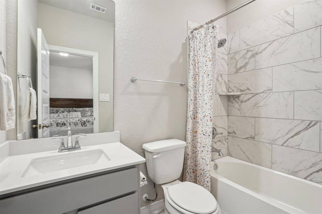 Upstairs bathroom