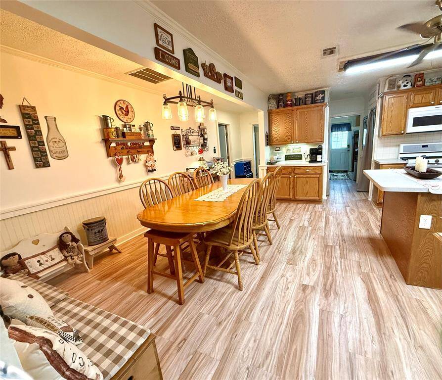 Entrance from living area into kitchen/ dining area