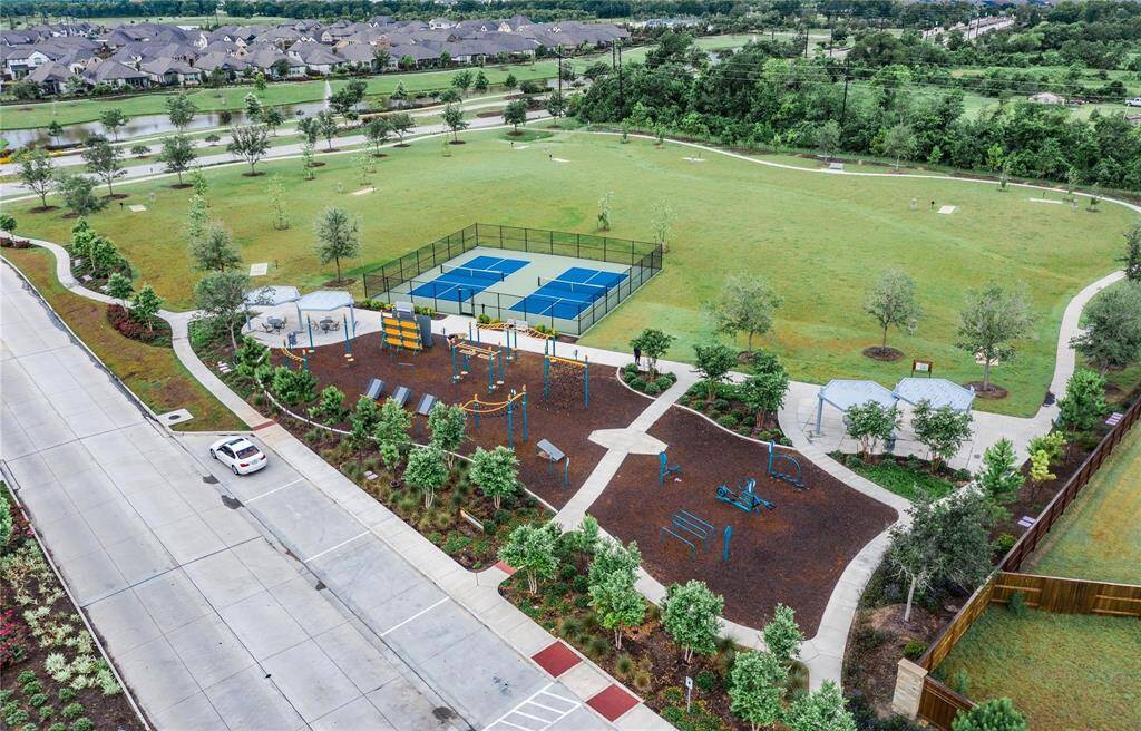 pickle ball, challenger park for those that like to work out outside, disc golf