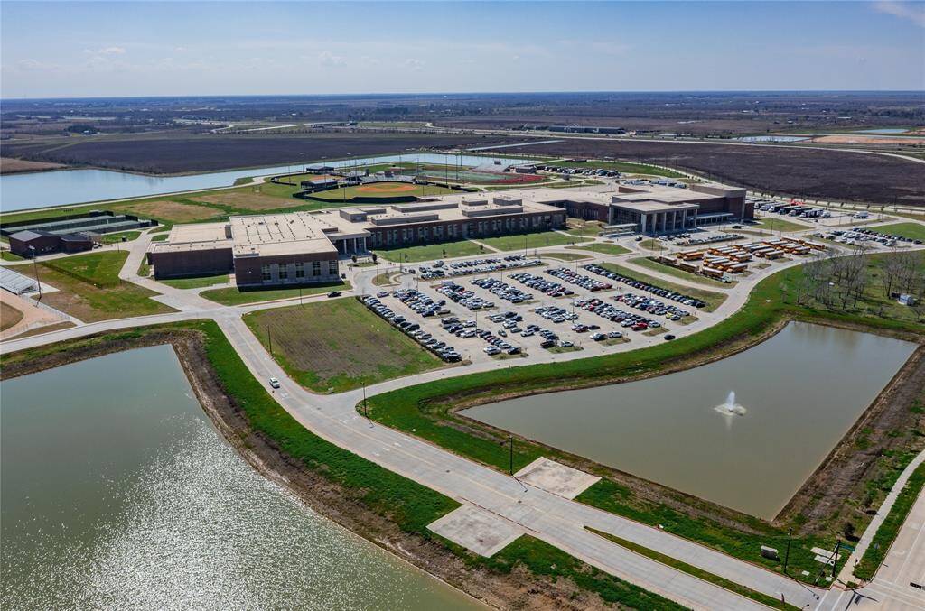 This is the new Iowa Colony High school