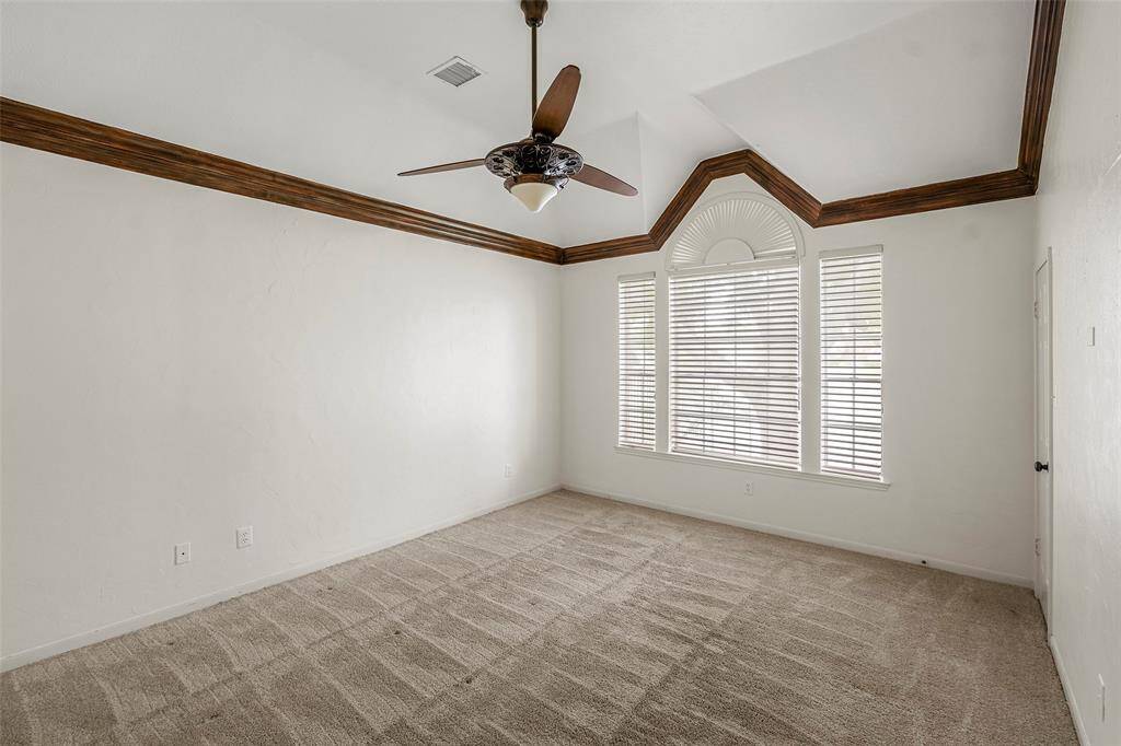 Fresh paint brightens up this room which also includes a great private view of the lake!