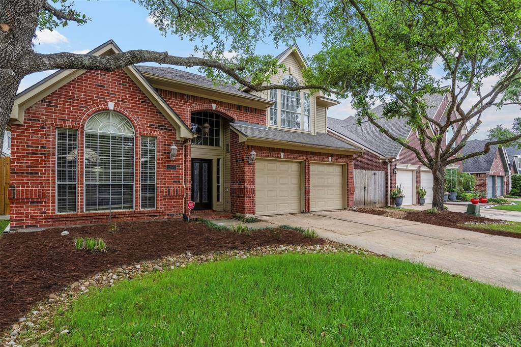 Plenty of room for landscaping to add your personal touch with bushes or blooming foliage offering even more great curb appeal!