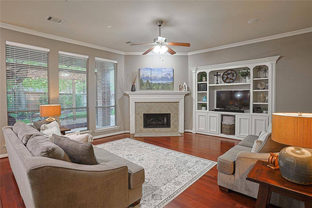 Cozy gaslog fireplace will add ambiance to your evenings