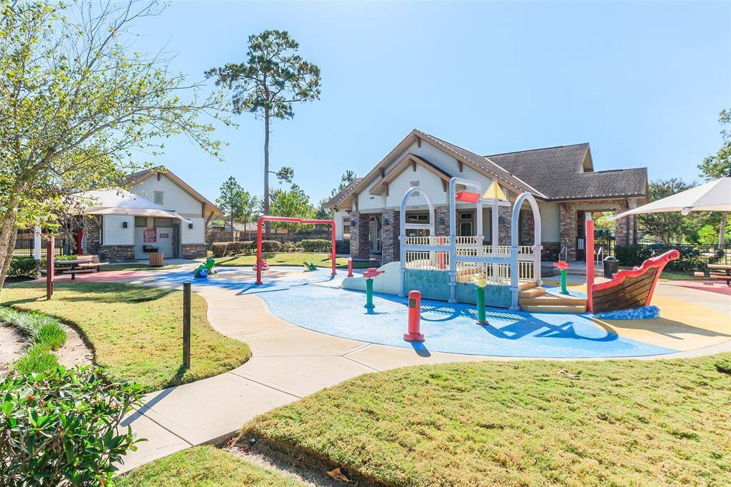 Pirate themed splash pad and clubhouse located in Eagle Springs