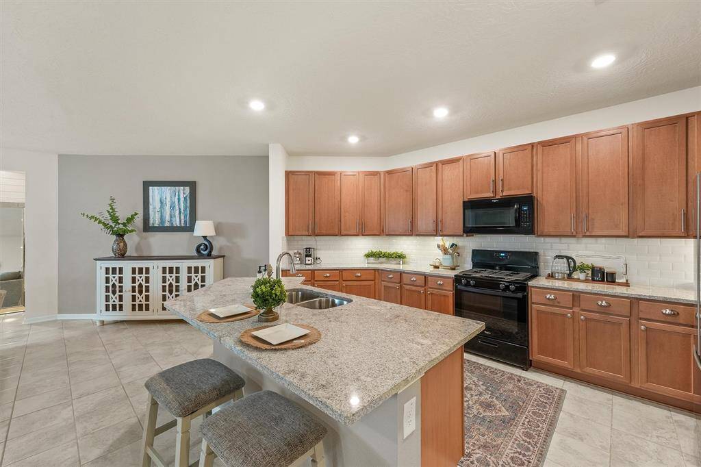 Ample cabinetry for all your culinary needs.