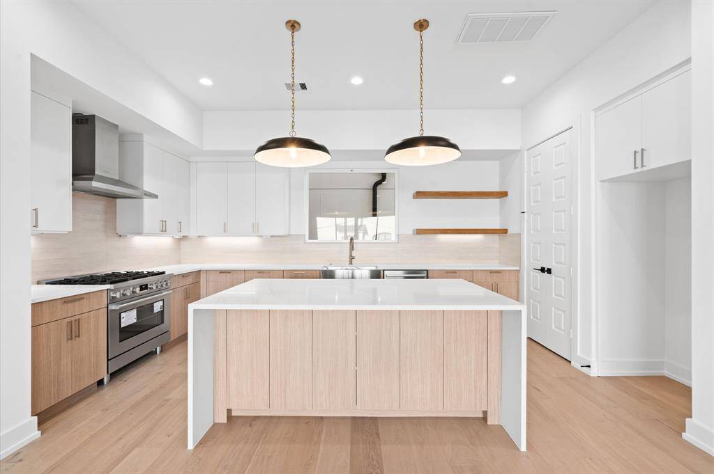 Welcome to Edwards Estates by TOMO Homes!
