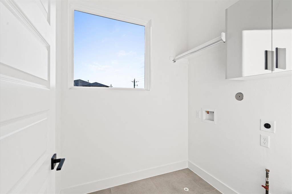 Walk in utility room