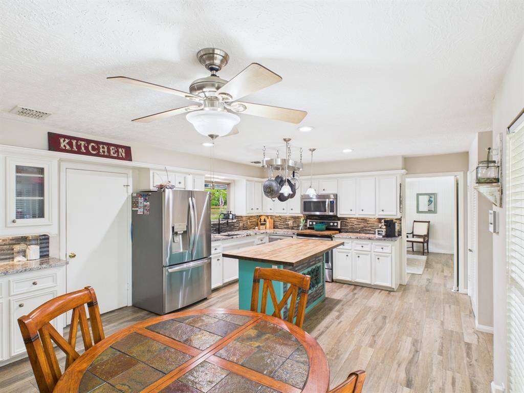Huge Kitchen! Gas is available behind the stove