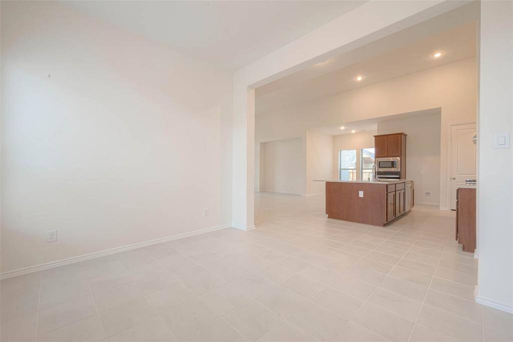 Formal dining room