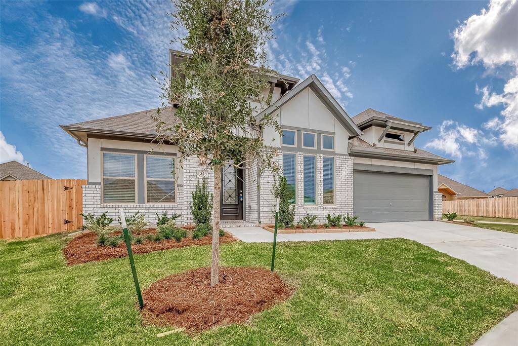 Located in a quiet cul-de-sac lot