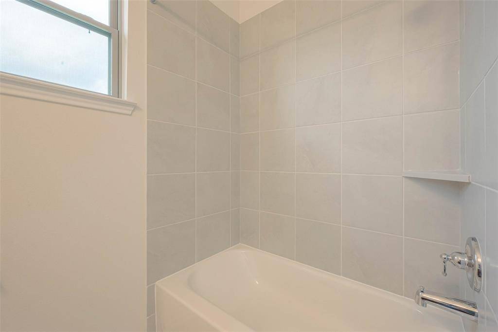 With tub/shower combo