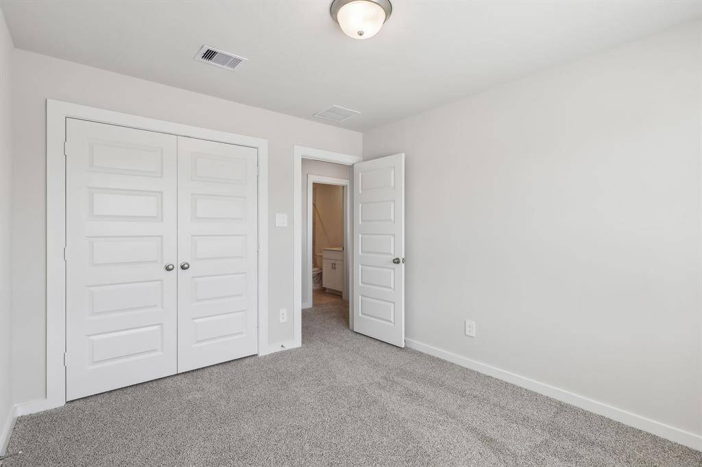Photo is not of the actual home but is an inspirational photo of builder’s model home and may depict options, furnishings, and/or decorator features that are not included.