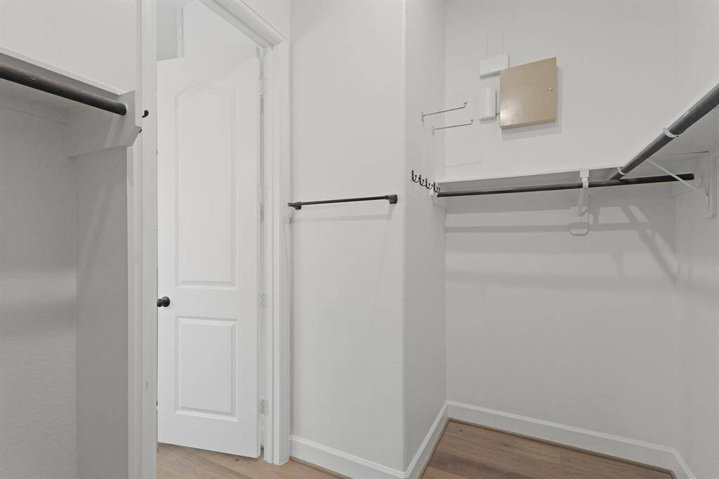 Walk In Closet