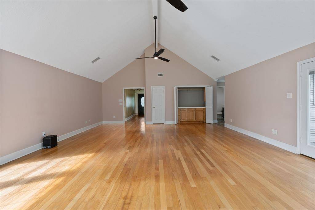 Another view of living area.