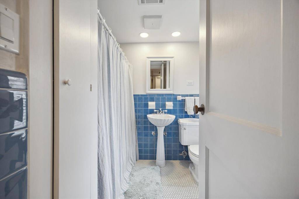 Bathroom for Secondary bedrooms 1 and 2