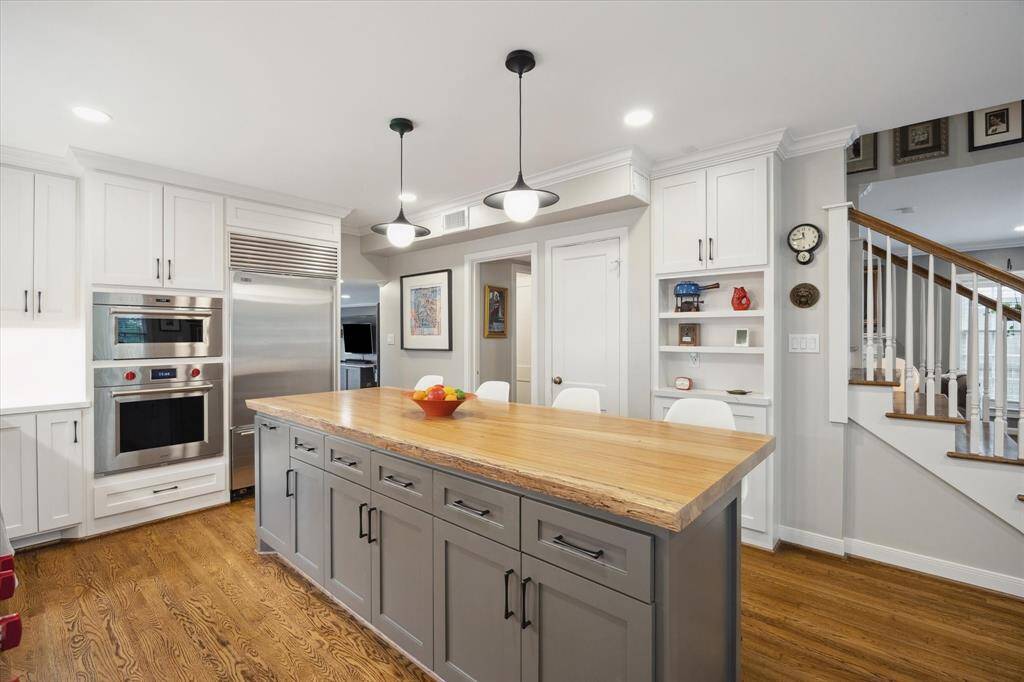 Island Kitchen