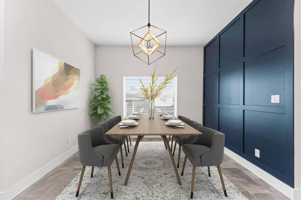 Dining room.