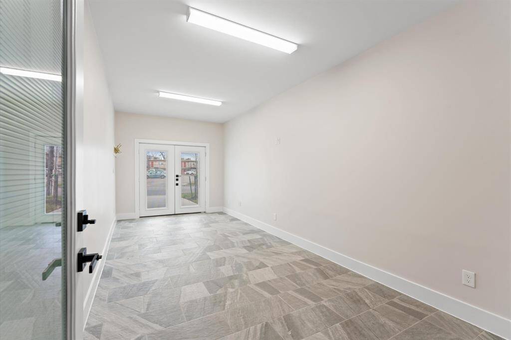 Flex Room