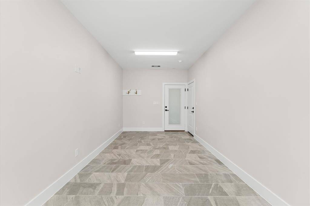 Flex Room