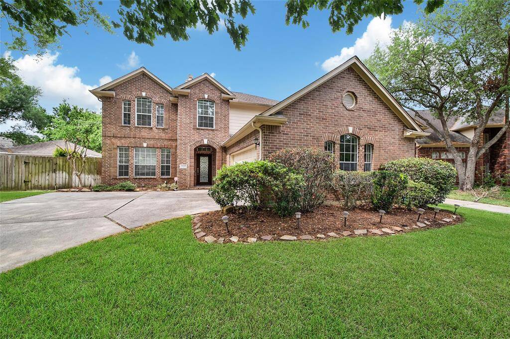 Welcome home to 19211 Cypress Estates Ct!