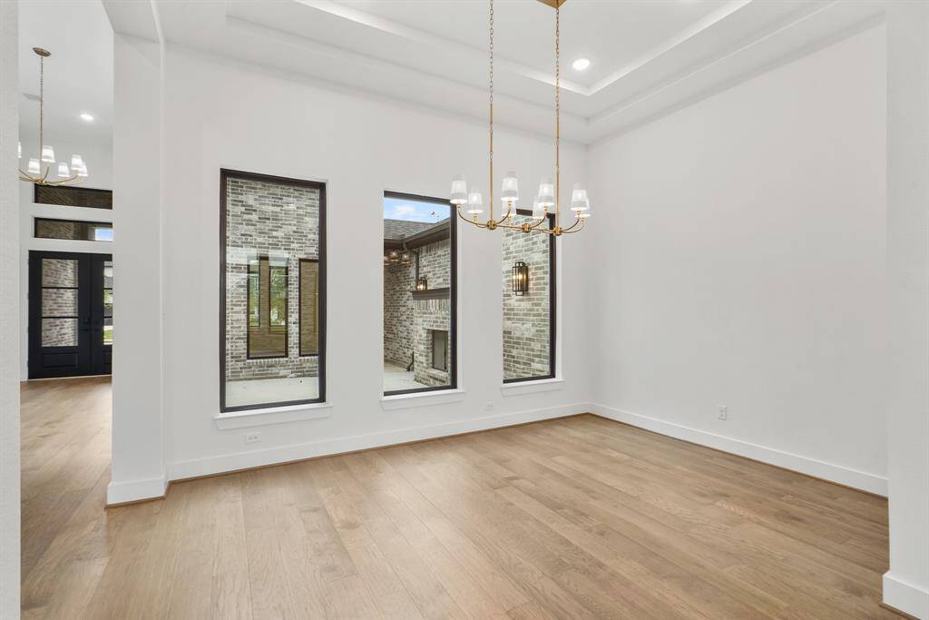 REPRESENTATIVE PHOTO: Colors and options vary. Confirm options and selections with onsite Community Sales Manager.