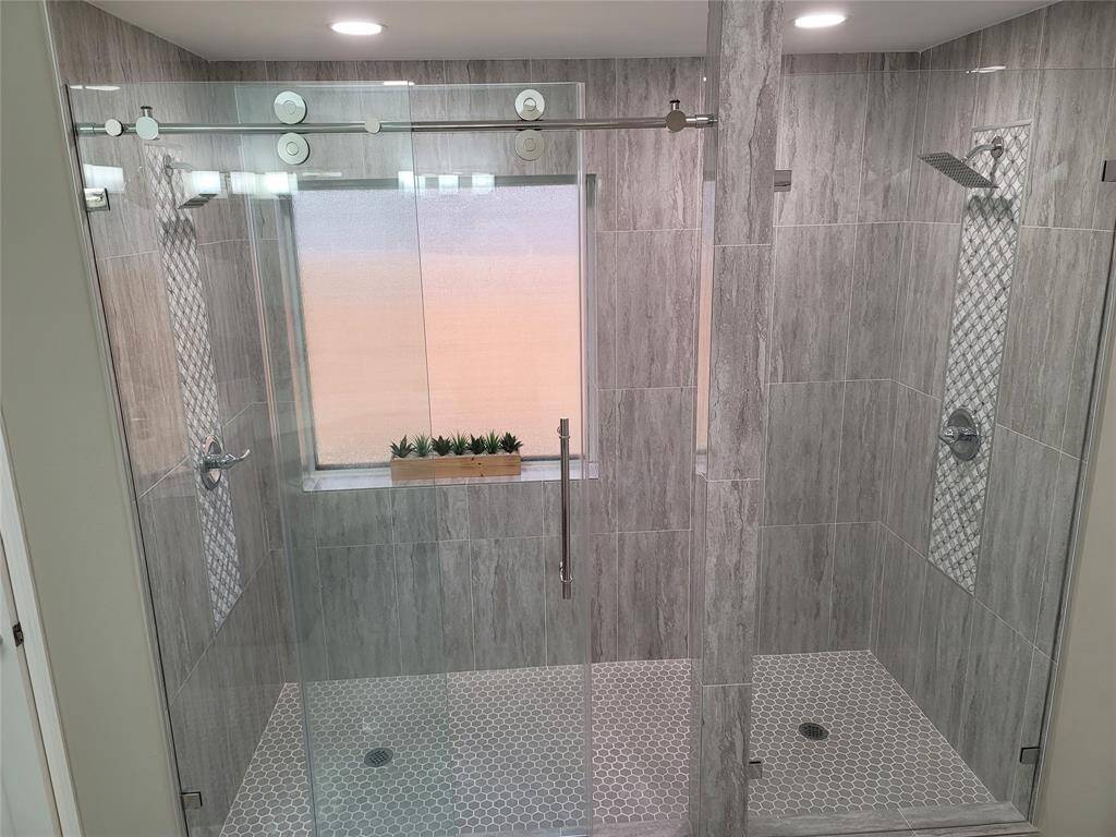 Primary Bathroom-3