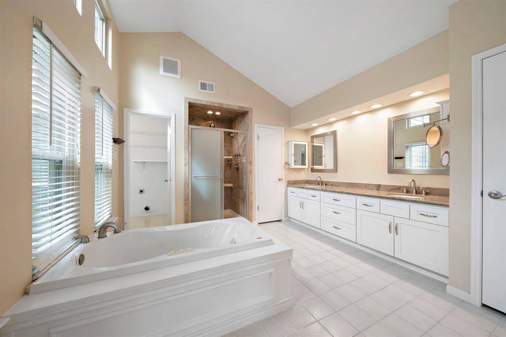 Main bathroom