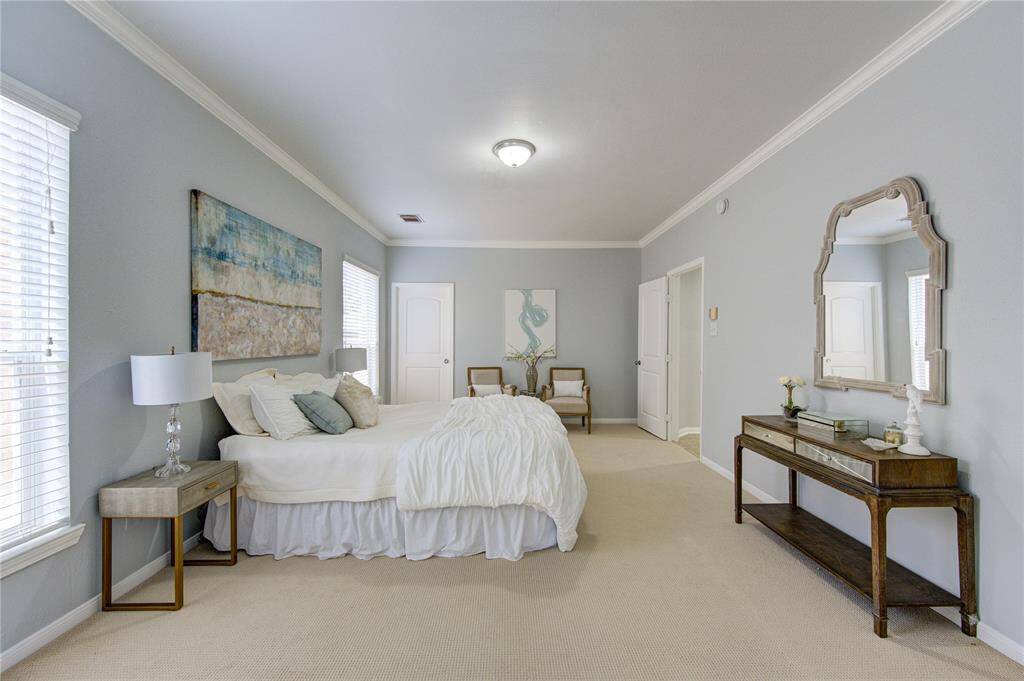 Stunning main level bedroom retreat, waiting to pamper and ensconce you in comfort.