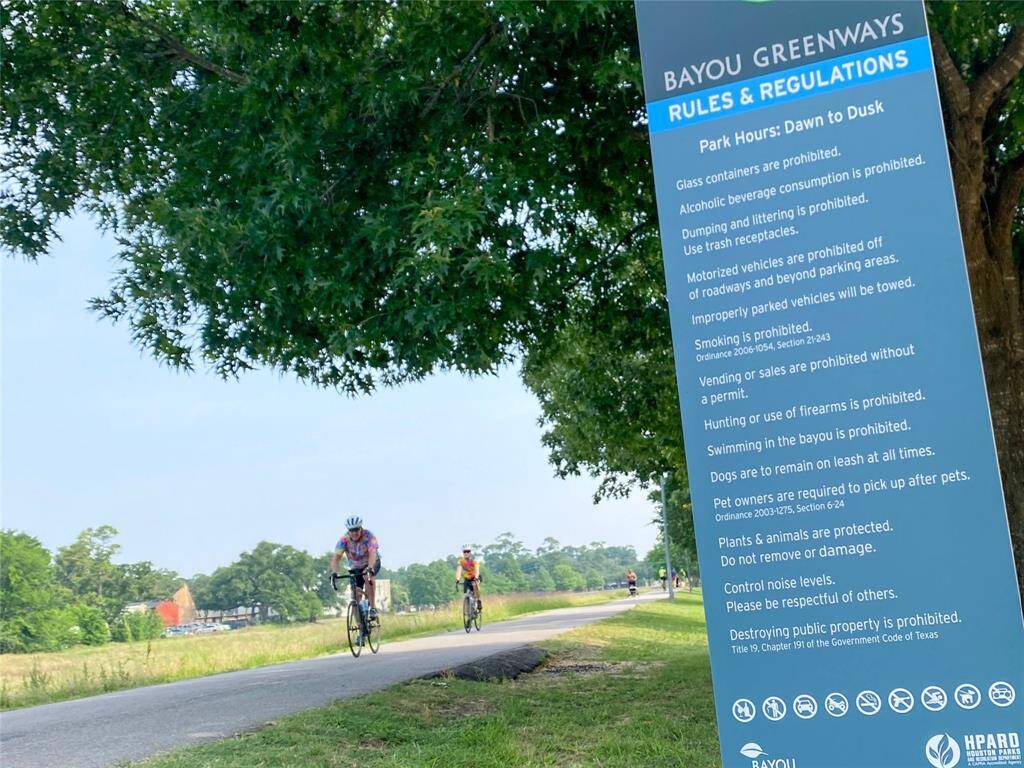 2207 Latexo is located walking distance from the popular TC Jester hike and bike trail, where you can go for a run, walk the dogs, or ride your bike on the trail all the way through the Heights into downtown, without ever riding on a street!
