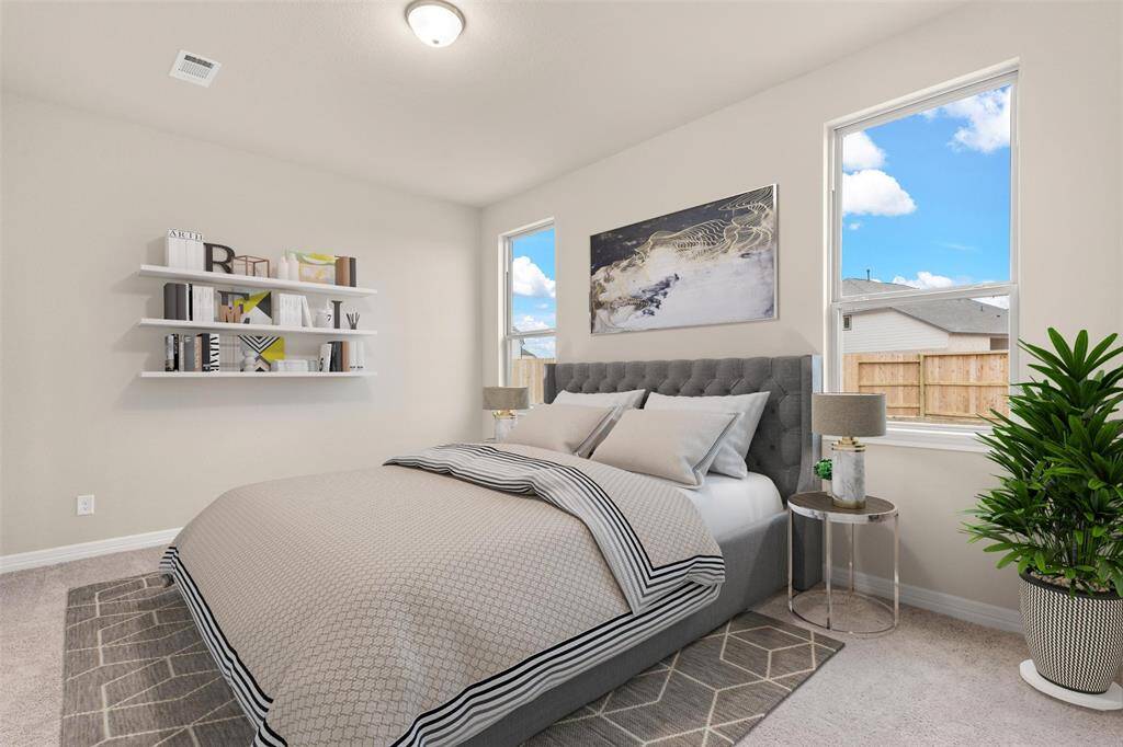 Note: Sample product photo. Actual exterior and interior selections may vary by homesite.