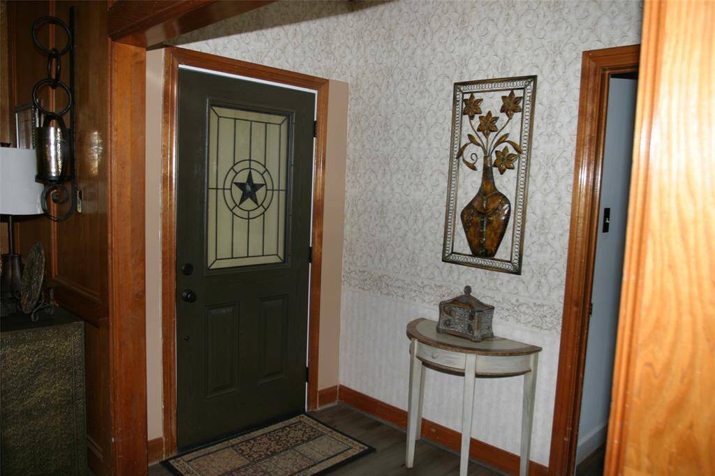 Inviting Entry