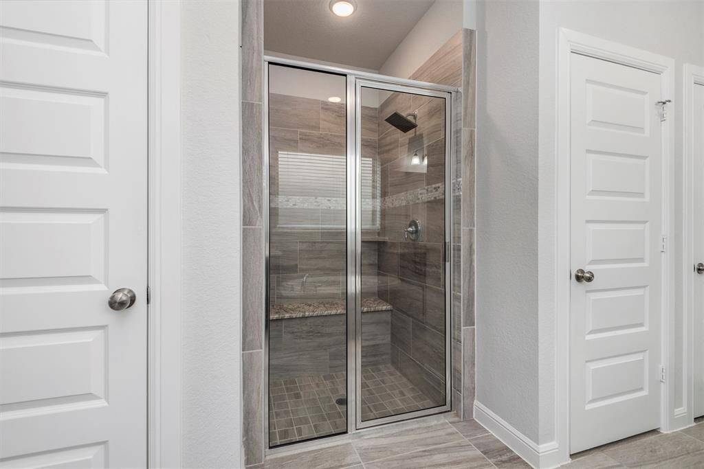 Primary bedroom ensuite
