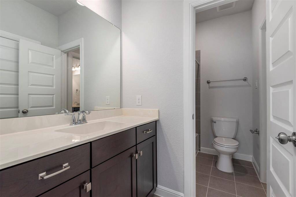 2nd full bath up shared by bedrooms #3 and #4
