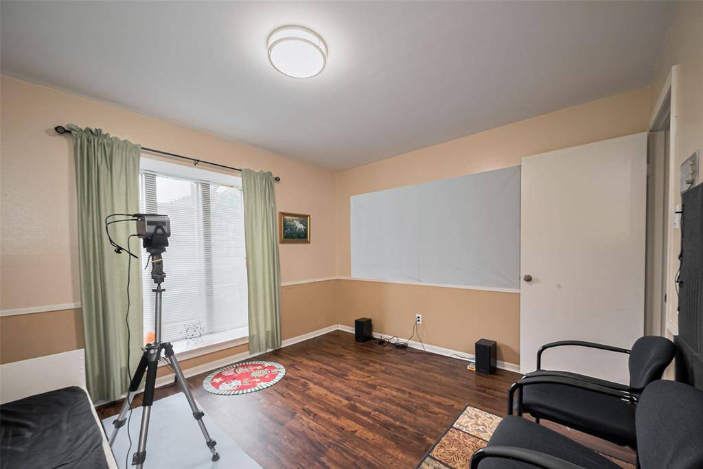 Bedroom 1 - 1st Floor