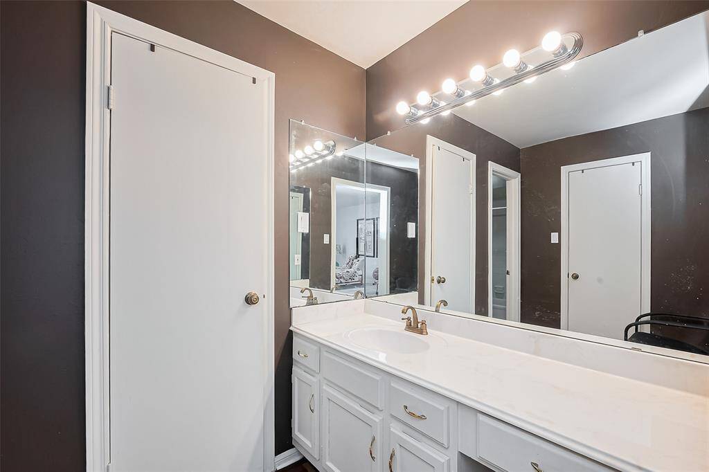 Full Bath 3 - 2nd Floor