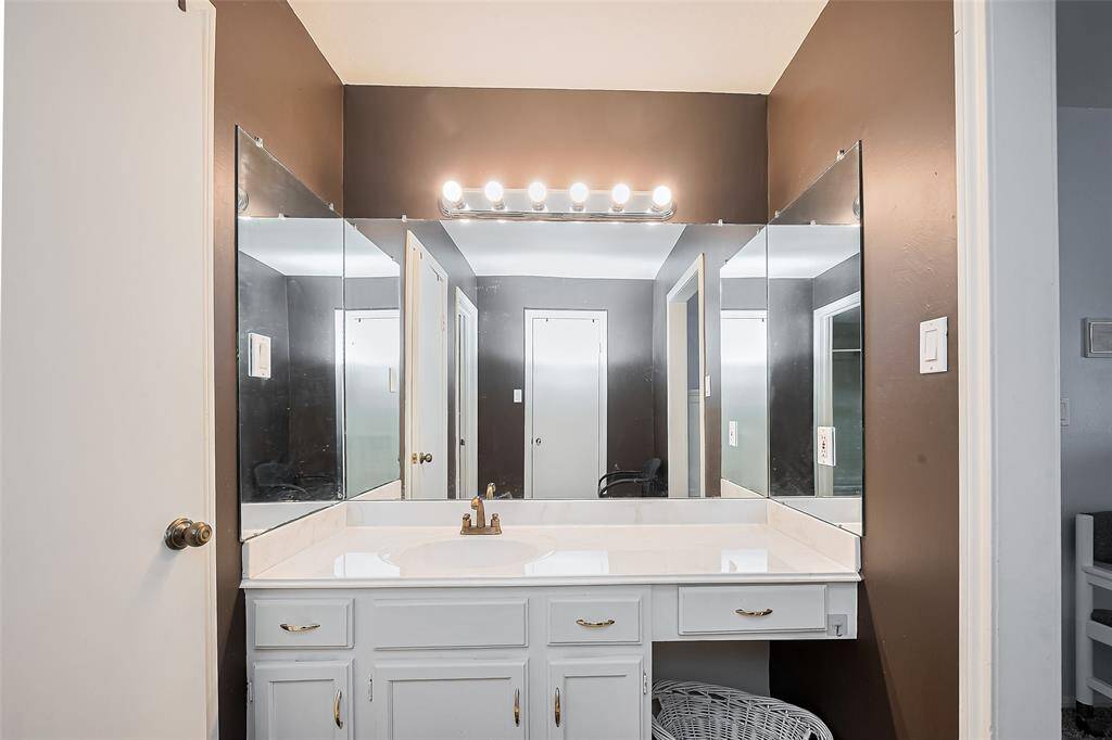 Full Bath 3 - 2nd Floor