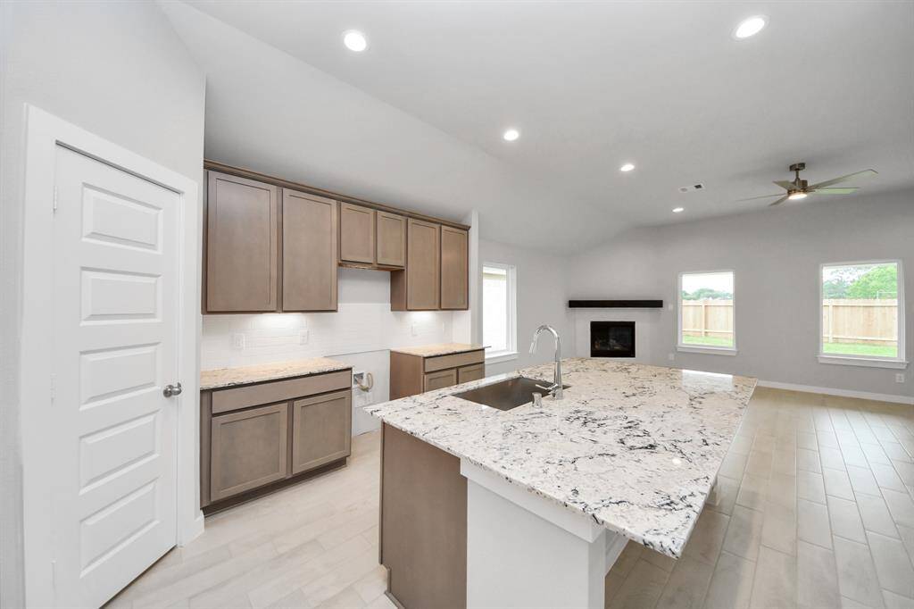 This kitchen is truly a chef's dream!