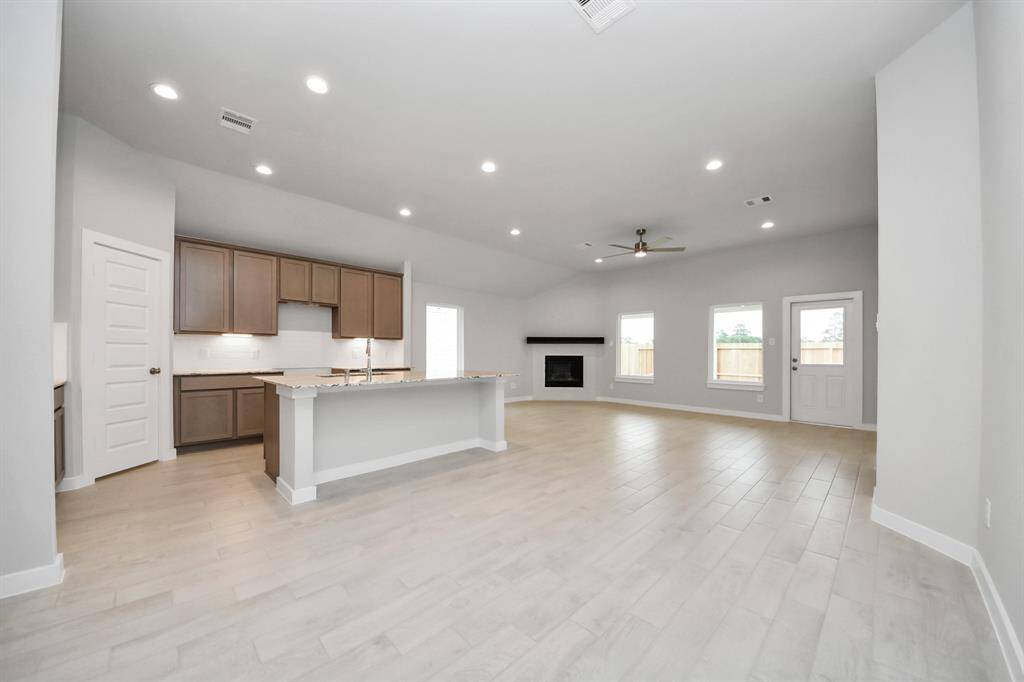 Another view of the kitchen and dining area!