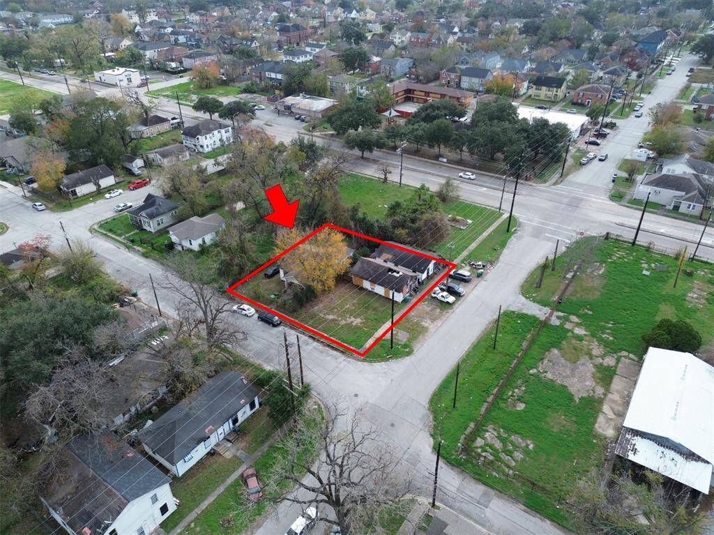 combined with lot next door