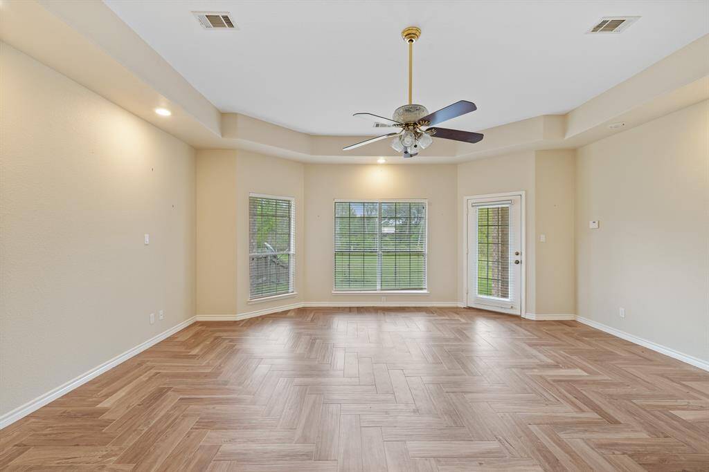 Primary suite