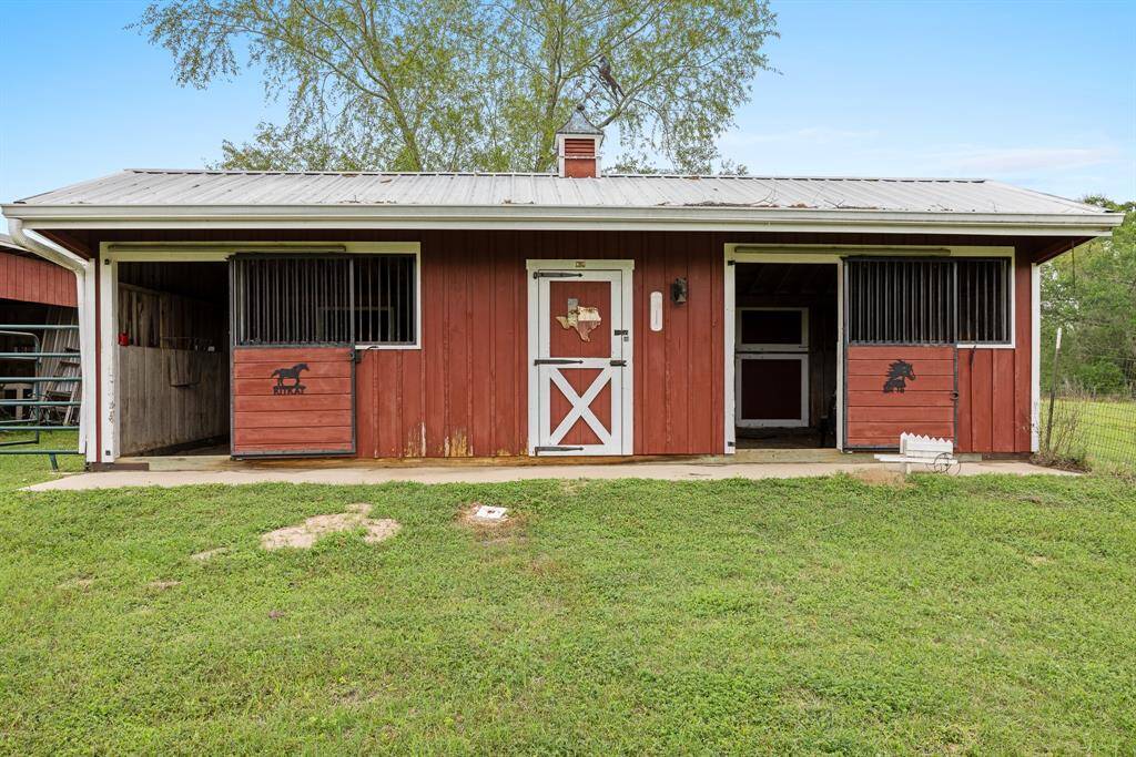 2 stalls and tack room