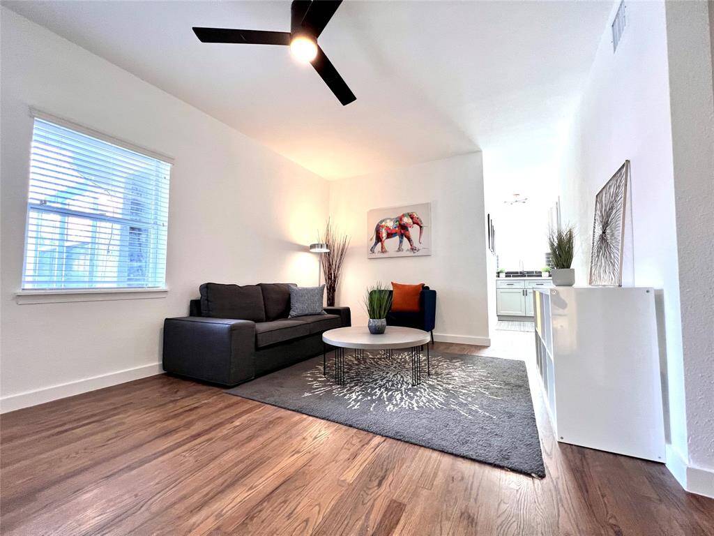 Secondary view of another unit. The floor plans are slightly different in each unit.
