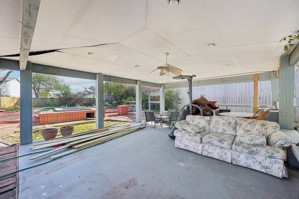 Right side backyard covered porch for endless possibilities