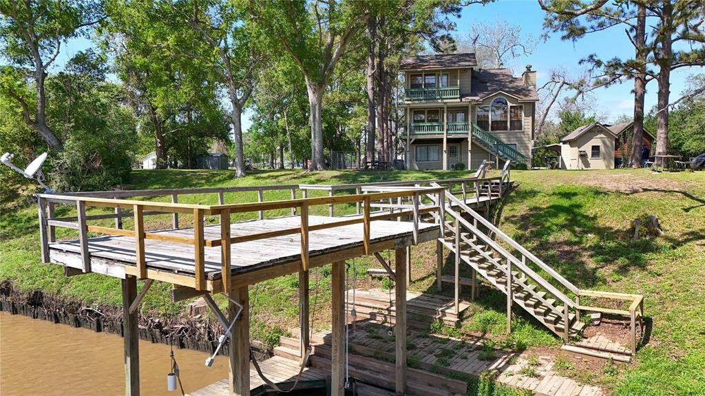 2 story boat dock