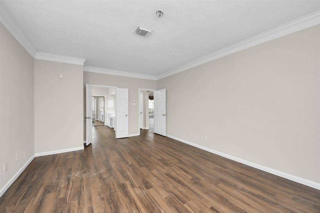Spacious Primary bedroom
