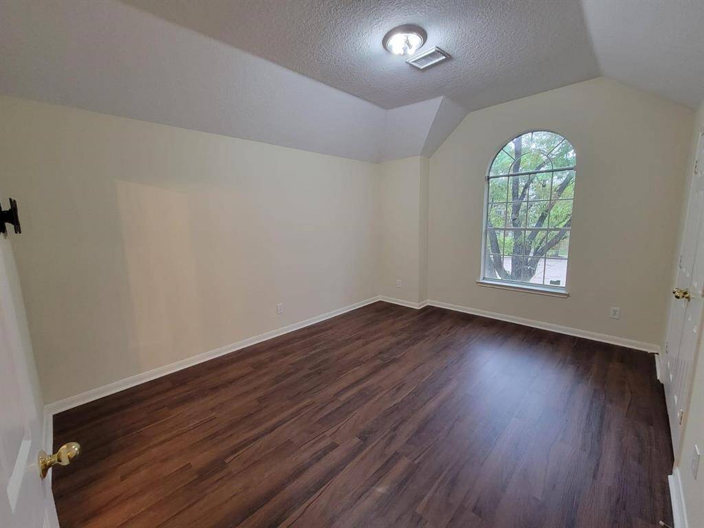 Upstairs secondary bedroom