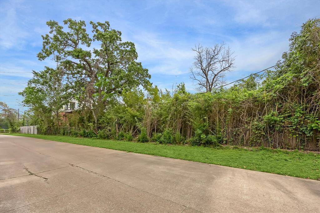 Private Road for The Junior League.  Property backs up to the road.