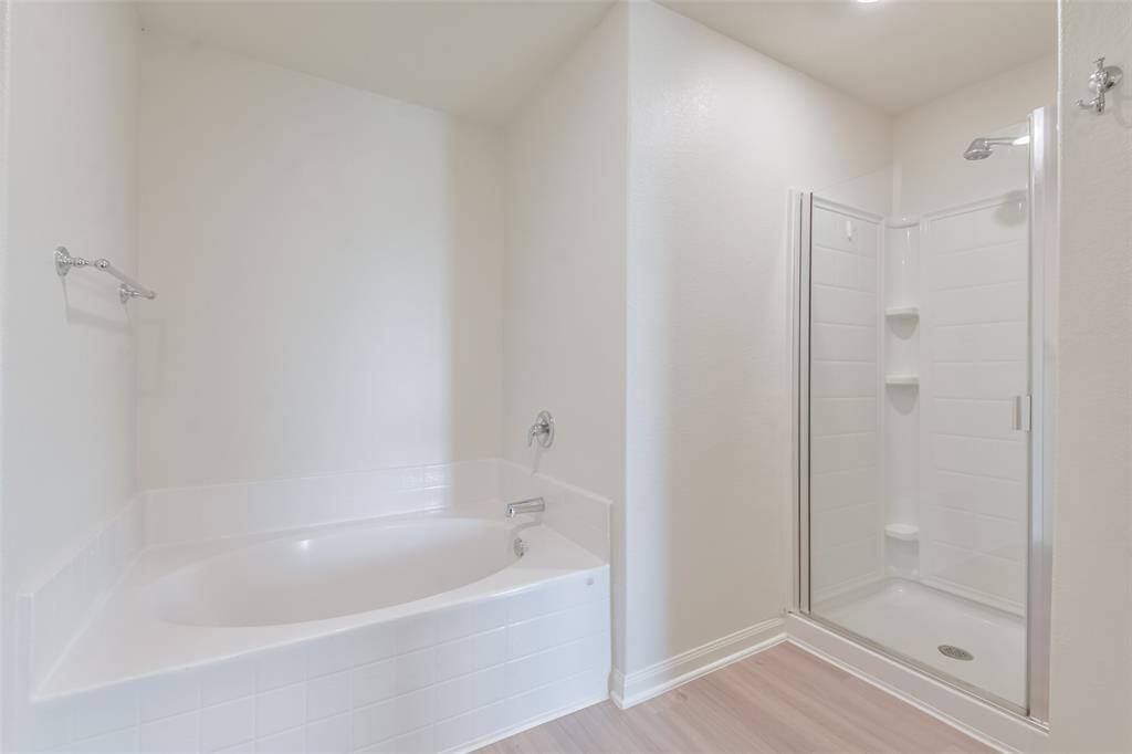 Stand alone shower and bathtub
