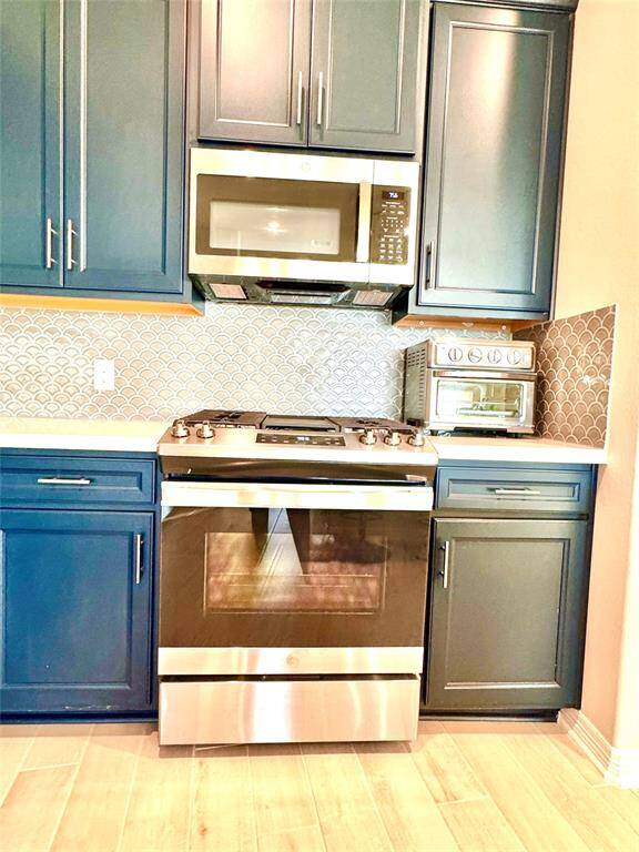 Like new kitchen applicances