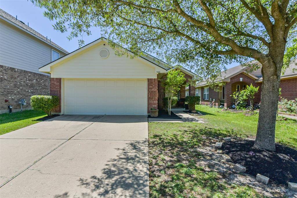 Welcome home to this beauty in the established neighborhood of Remington Grove!